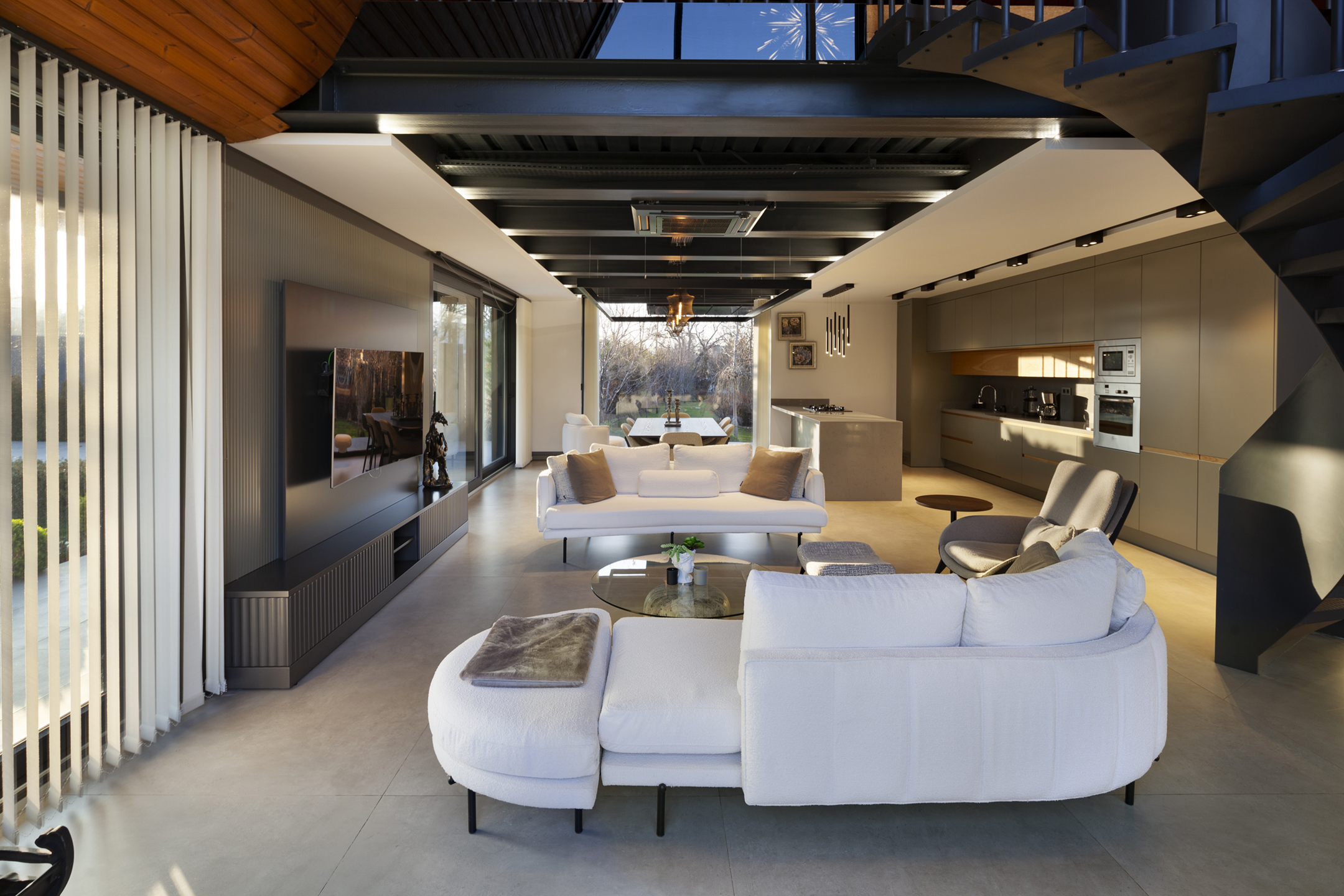 Home 1